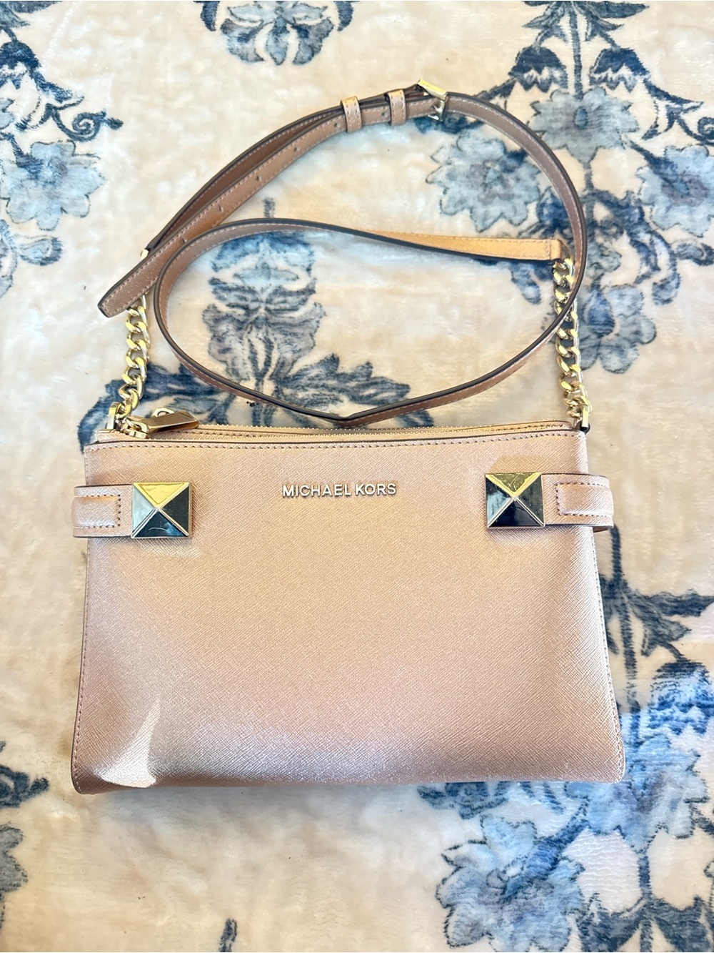 MICHAEL KORS Rose Gold Crossbody Bag